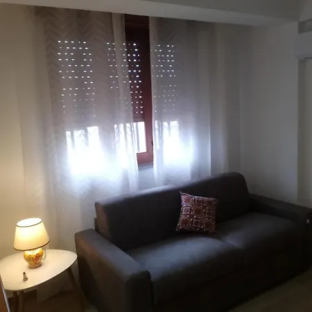 Myrema House - Near Fontanarossa Airport Сasa de vacaciones Catania