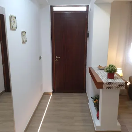 Myrema House - Near Fontanarossa Airport Сasa de vacaciones