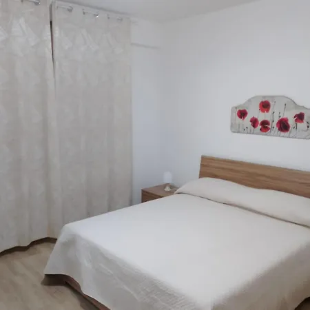 Сasa de vacaciones Myrema House - Near Fontanarossa Airport *